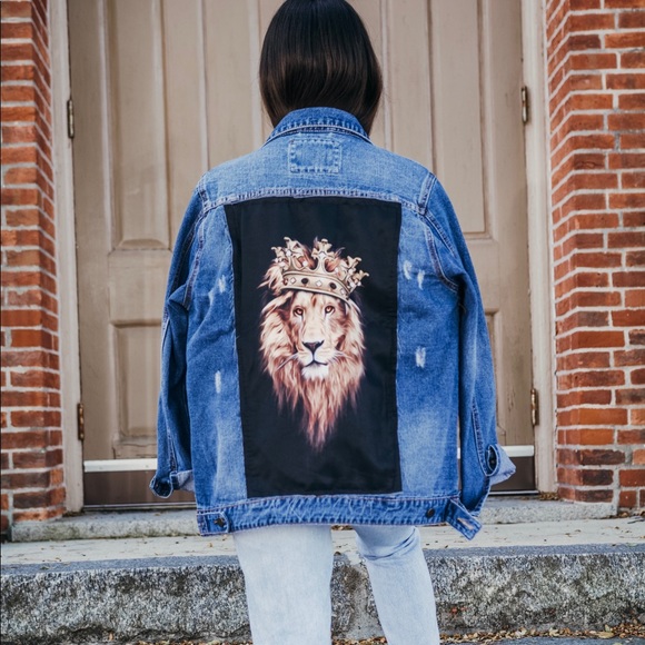 Jackets & Blazers - Queen jean jacket